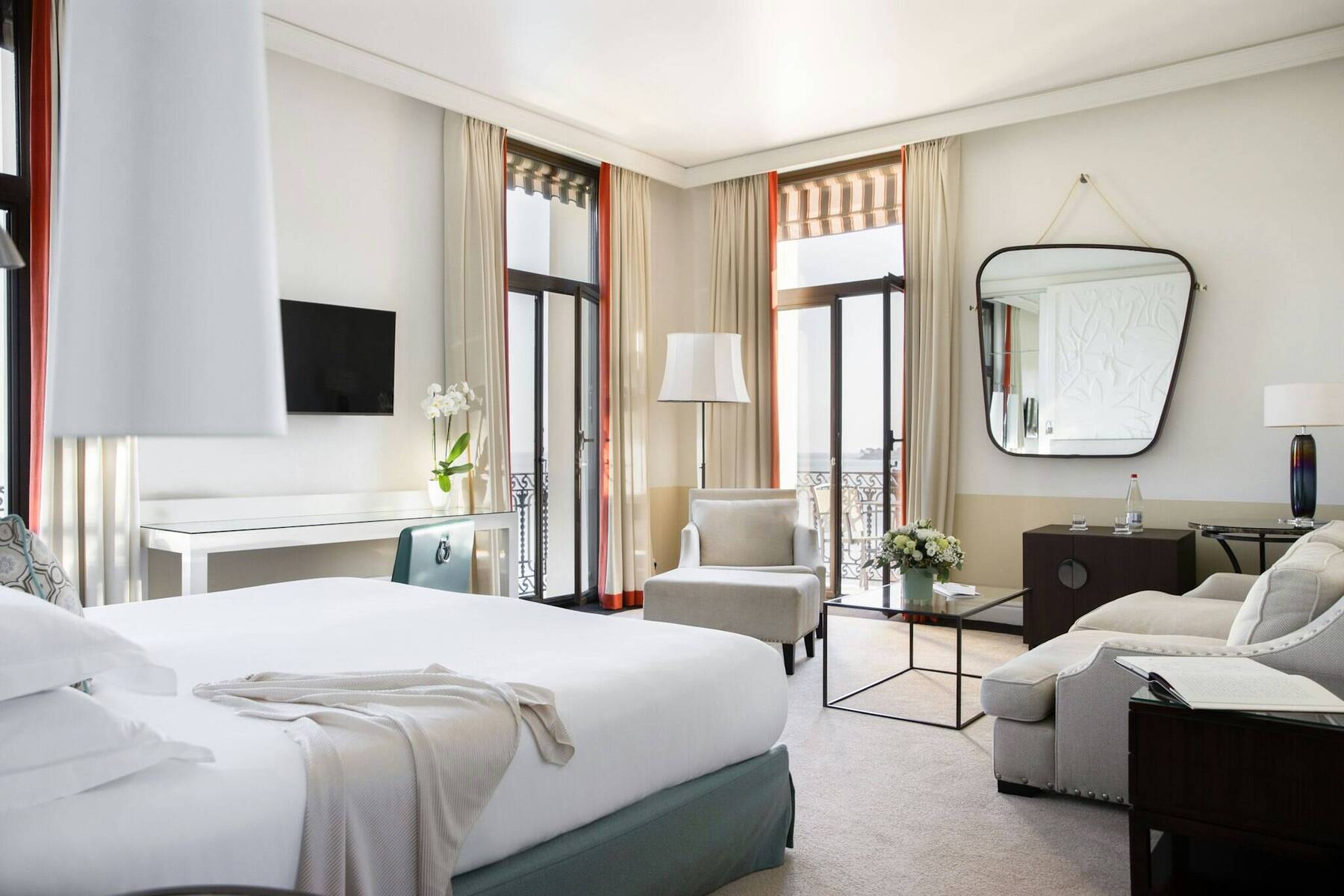 Junior Suite Sea View with Balcony