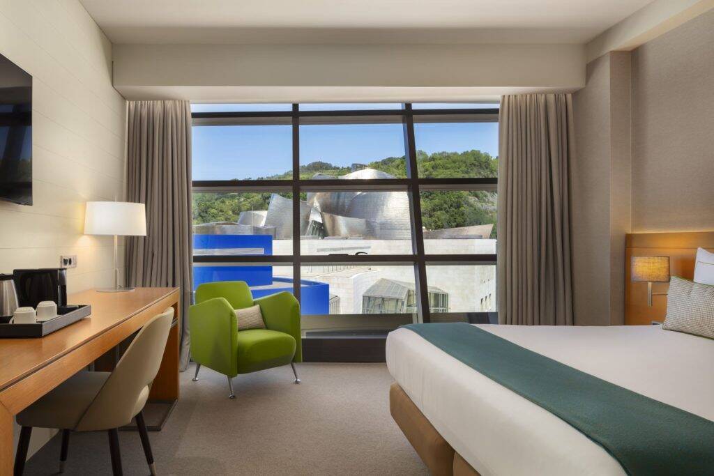 Premier King Guggenheim View Room