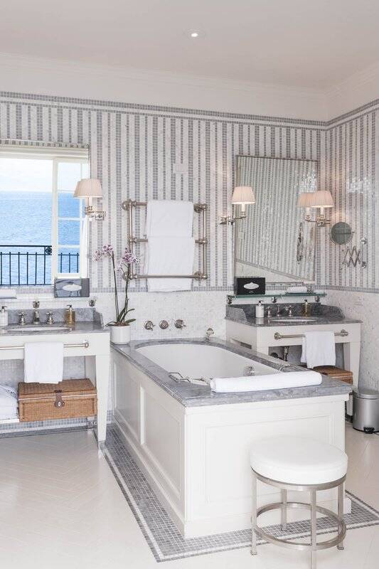 J.K. Penthouse Room Sea View