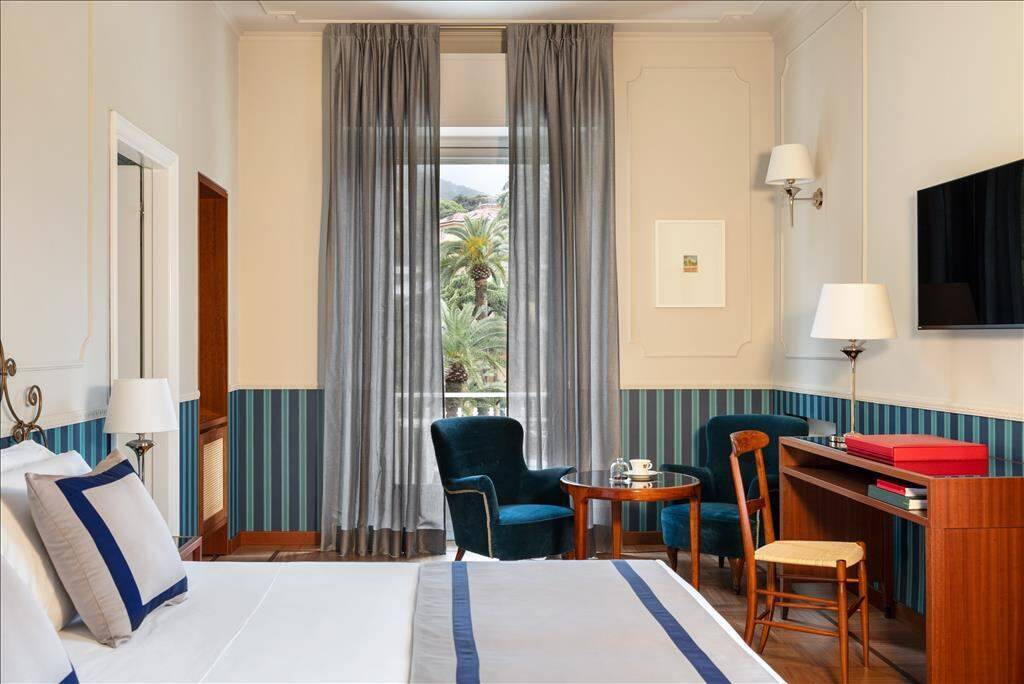 Premium Room Park View with Balcony