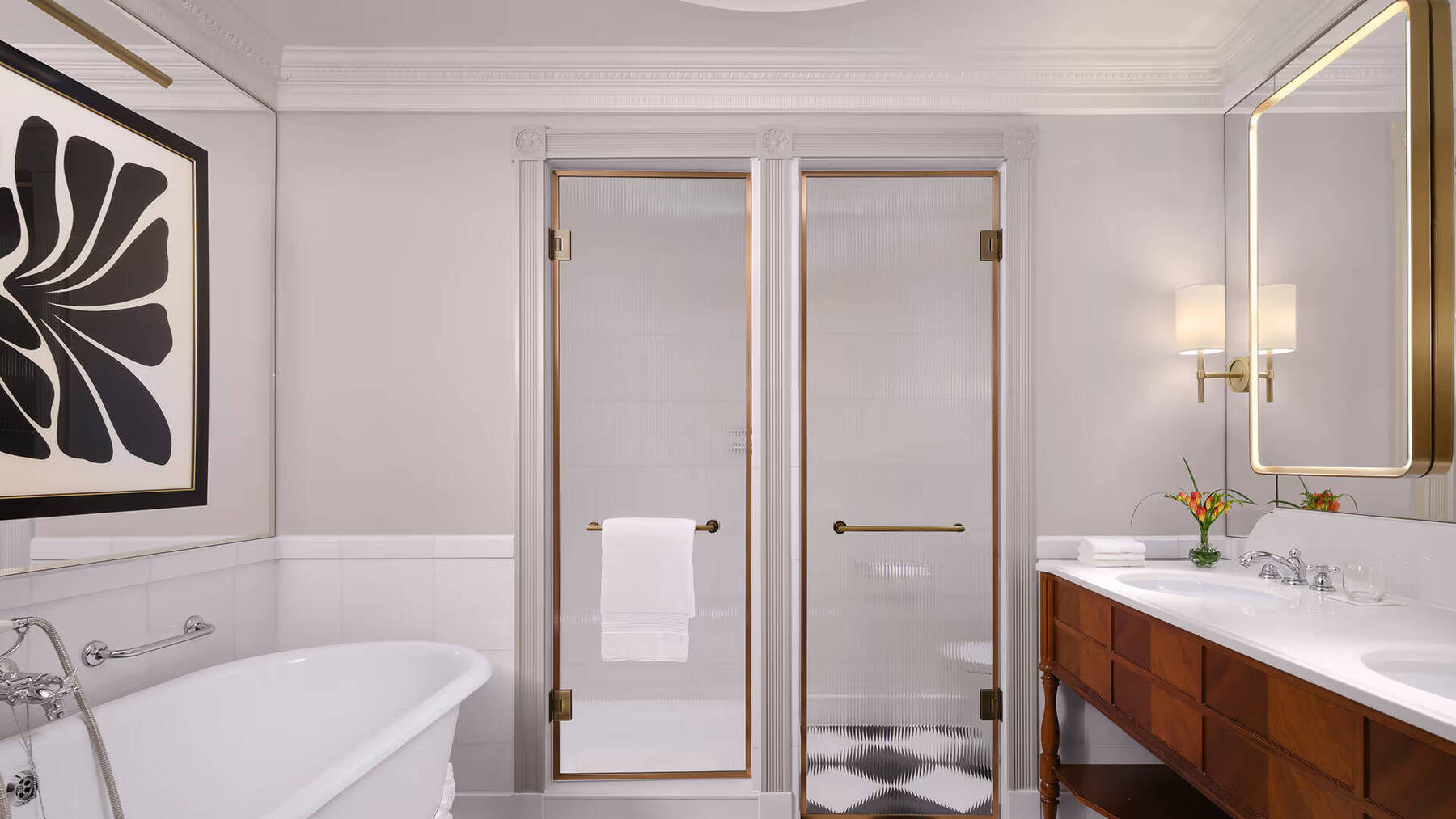 Grand River View Suite