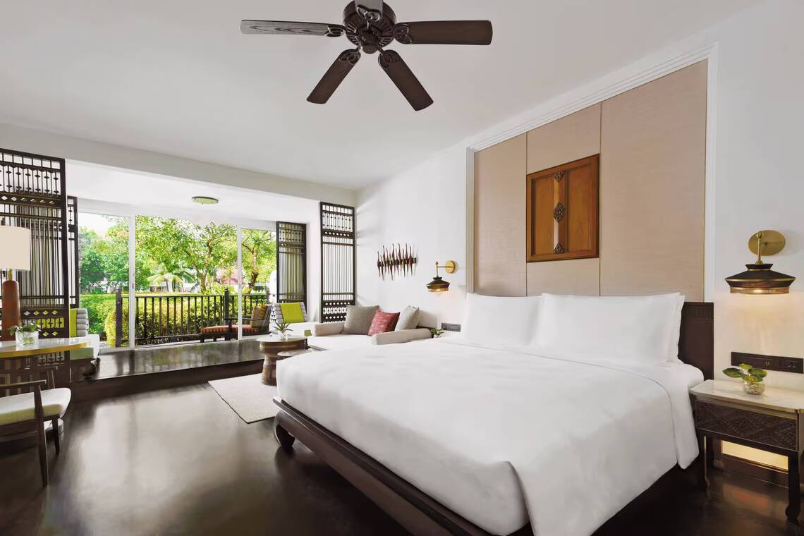  Family Lagoon Pool Access Studio