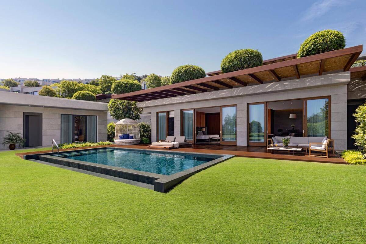Four Bedroom Blue Beach Villa