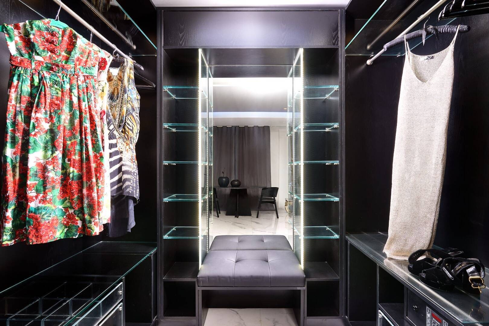 TWO BEDROOM SUITE WITH PLURGE POOL SEA VIEW 