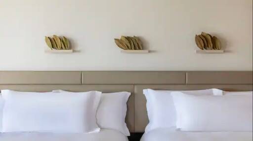 GOVERNOR'S SUITE TWO DOUBLE BEDS