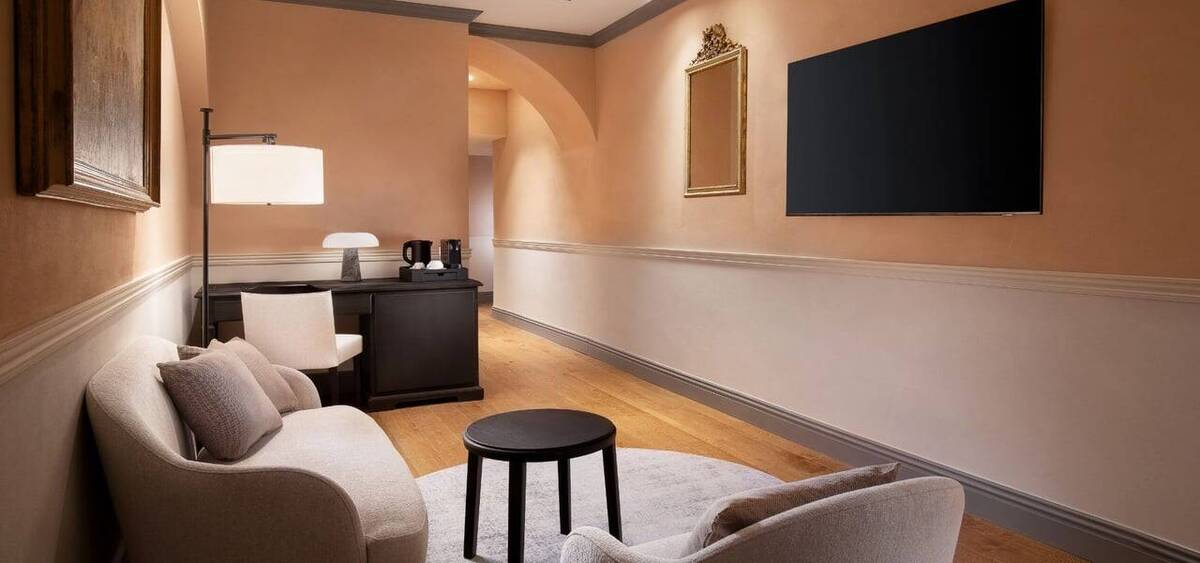 Signature Suite