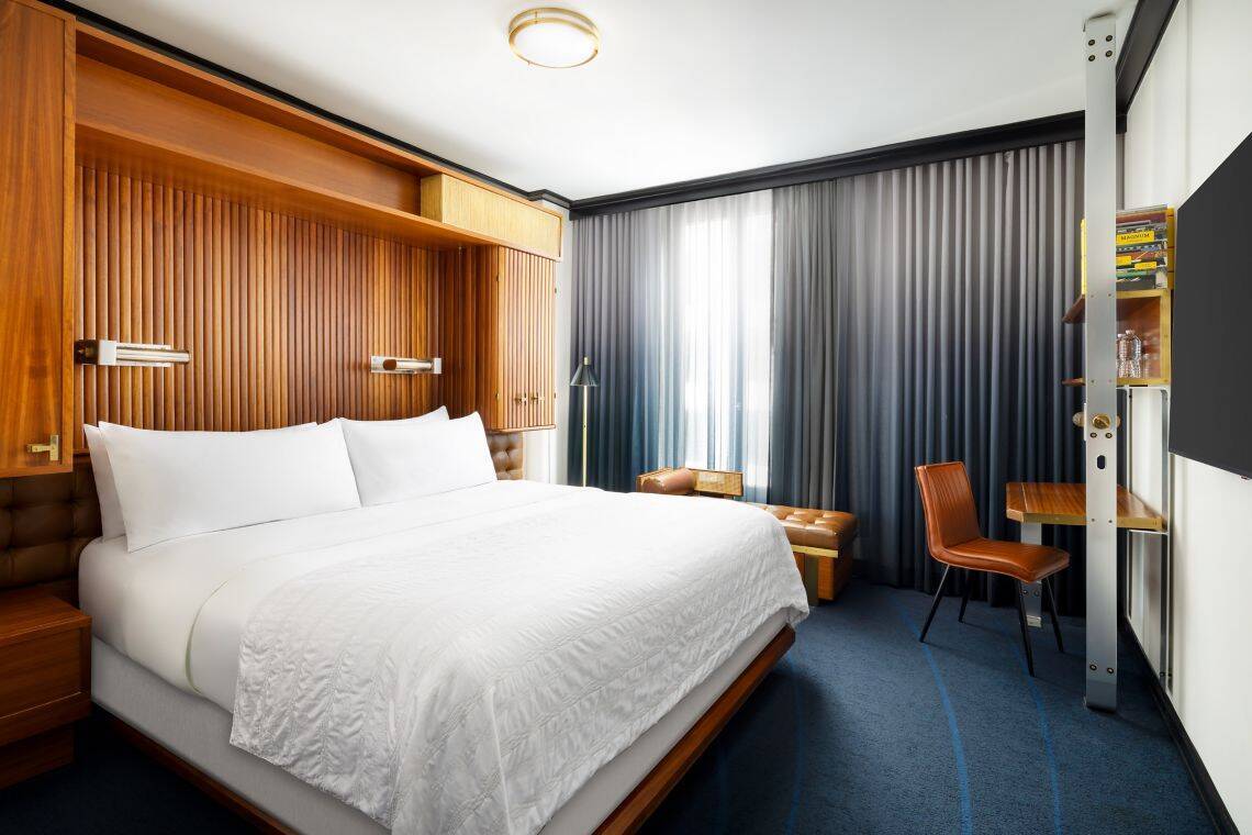 Deluxe King Room, High Floor