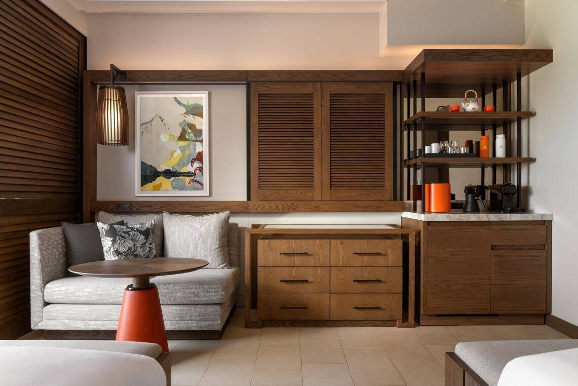 Golf View Main Tower King