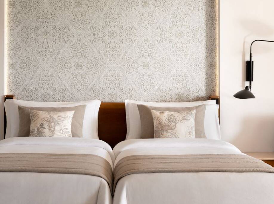 JUNIOR SUITE CORNER SEA