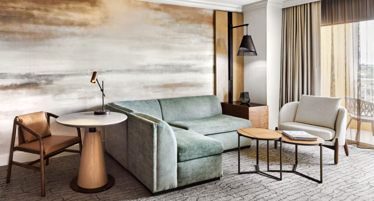 ONE BEDROOM CORNER SUITE
