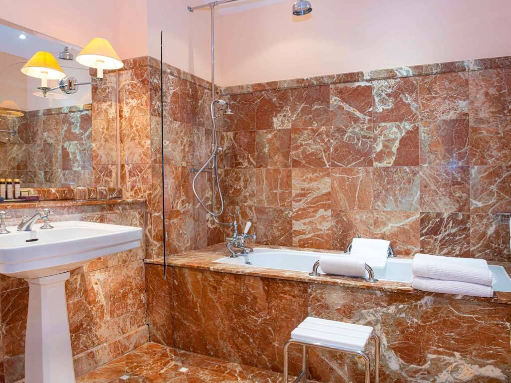 Charming Single Standard, One Double Bed Room