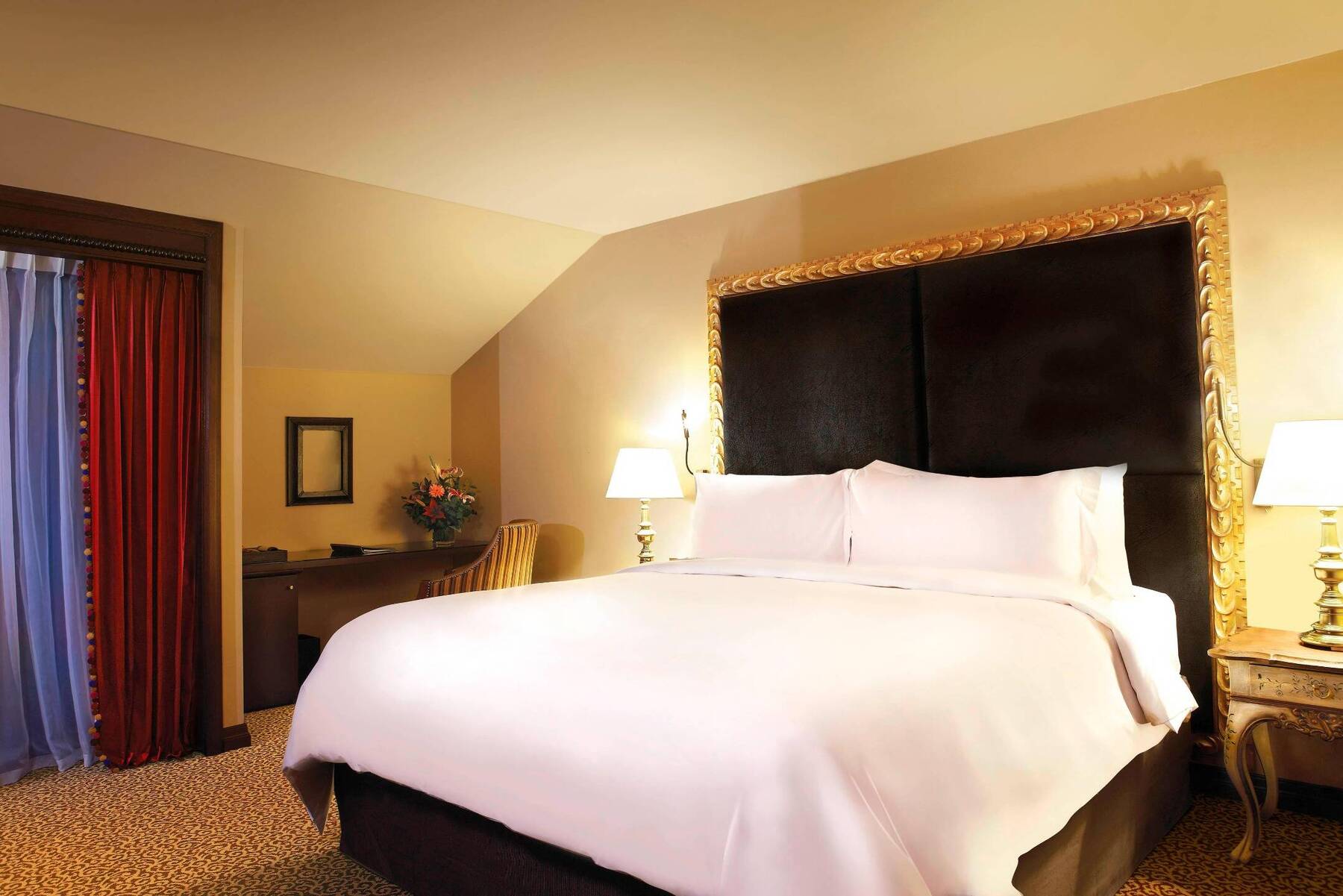 One Bedroom King Suite