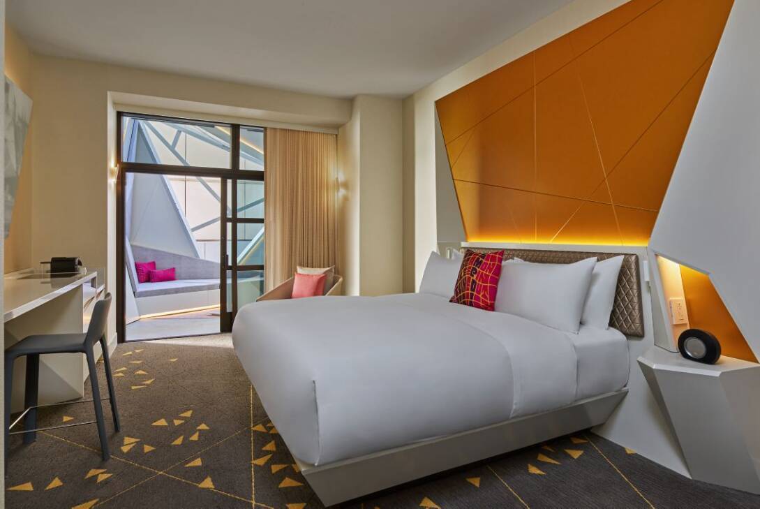 PREMIER TERRACE KING ROOM