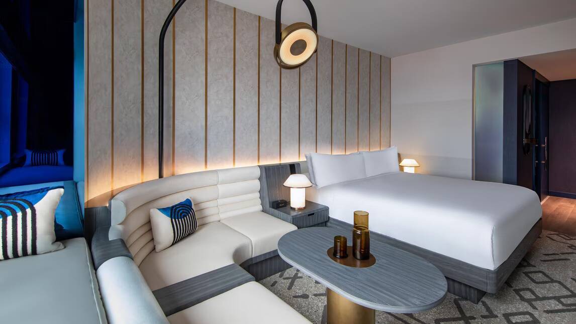 Standard Guest Room King Interior View