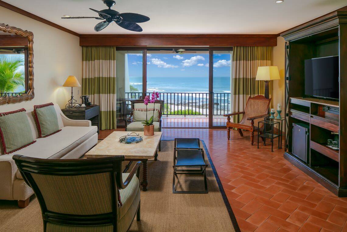 ONE BEDROOM SUITE - OCEAN VIEW PLUNGE POOL