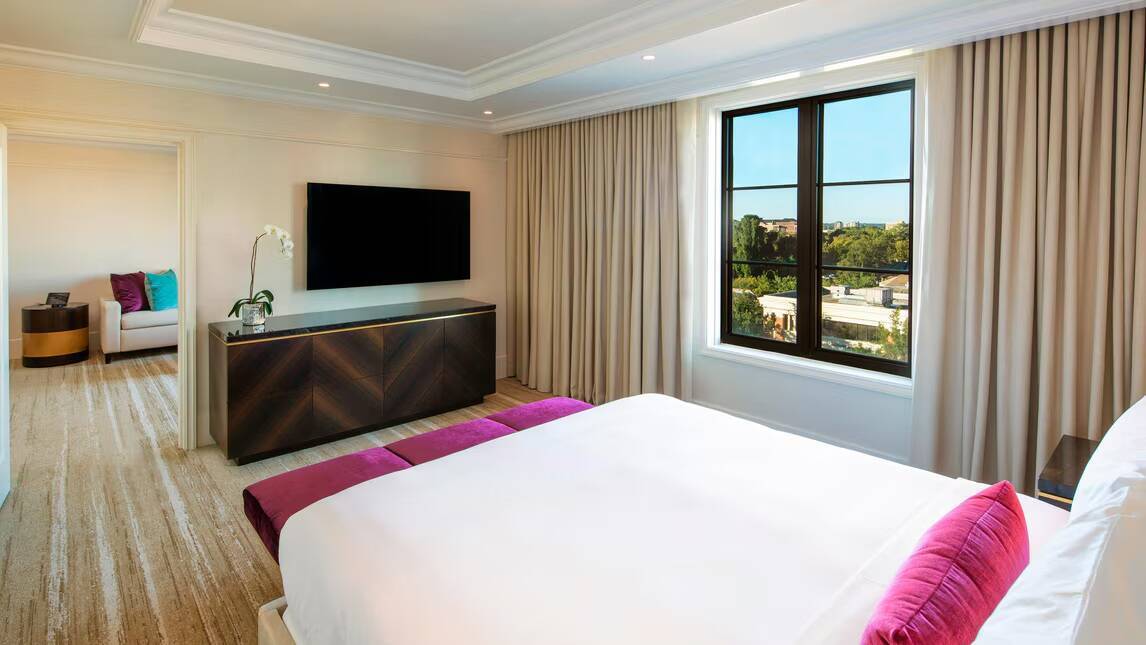 Manor Suite
