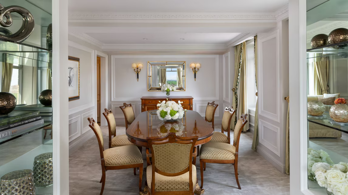 RITZ-CARLTON SUITE