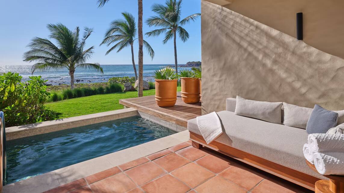 CASITA KING BEACHFRONT PLURGE POOL