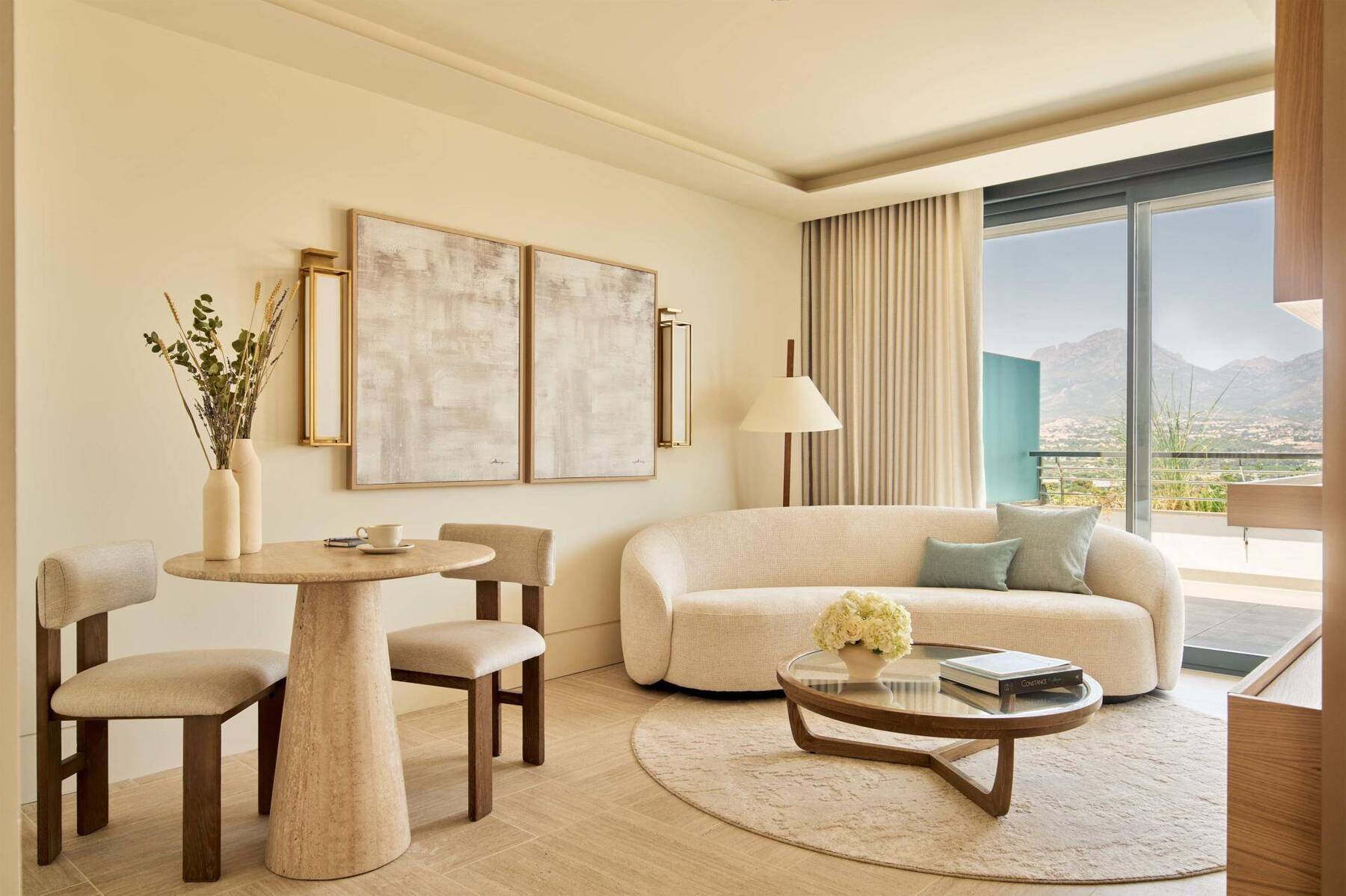 Deluxe Suite Mountain View