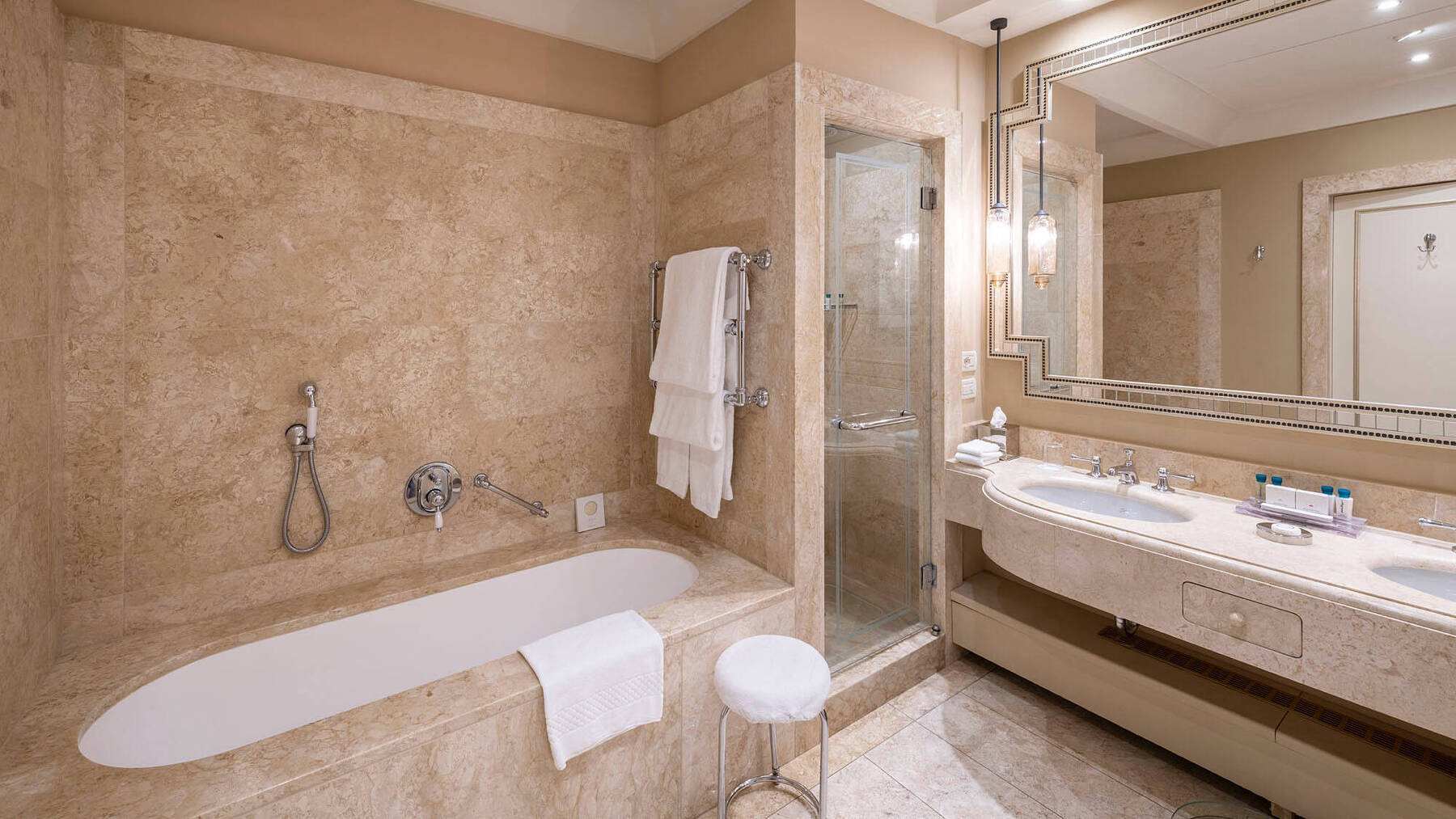 VENICE PRESTIGE SUITE