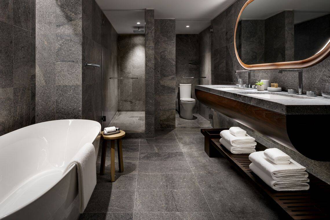 Executive Shannon Suite, Water View