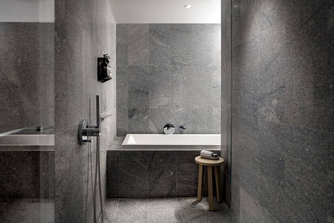 Executive Thrumcap Suite, Water View