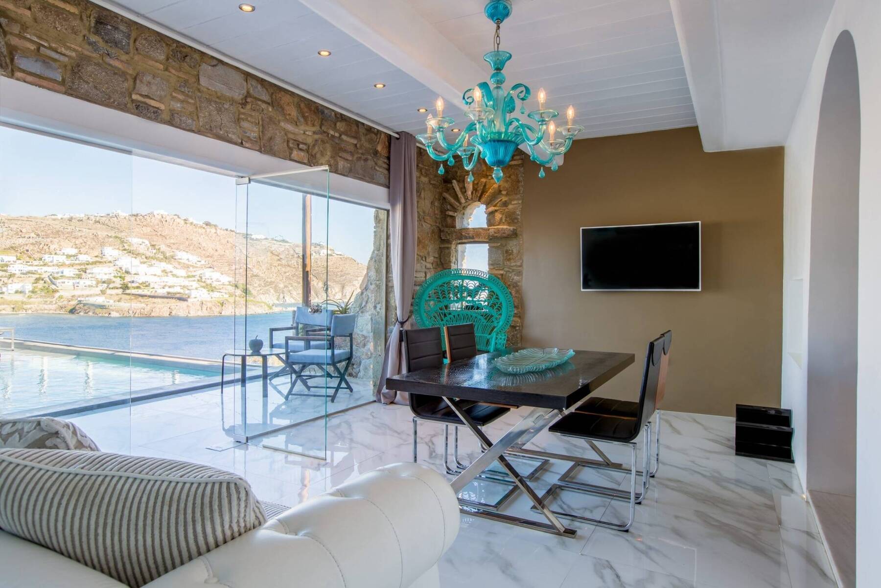 VILLA INFINITY WITH PRIVATE POOL