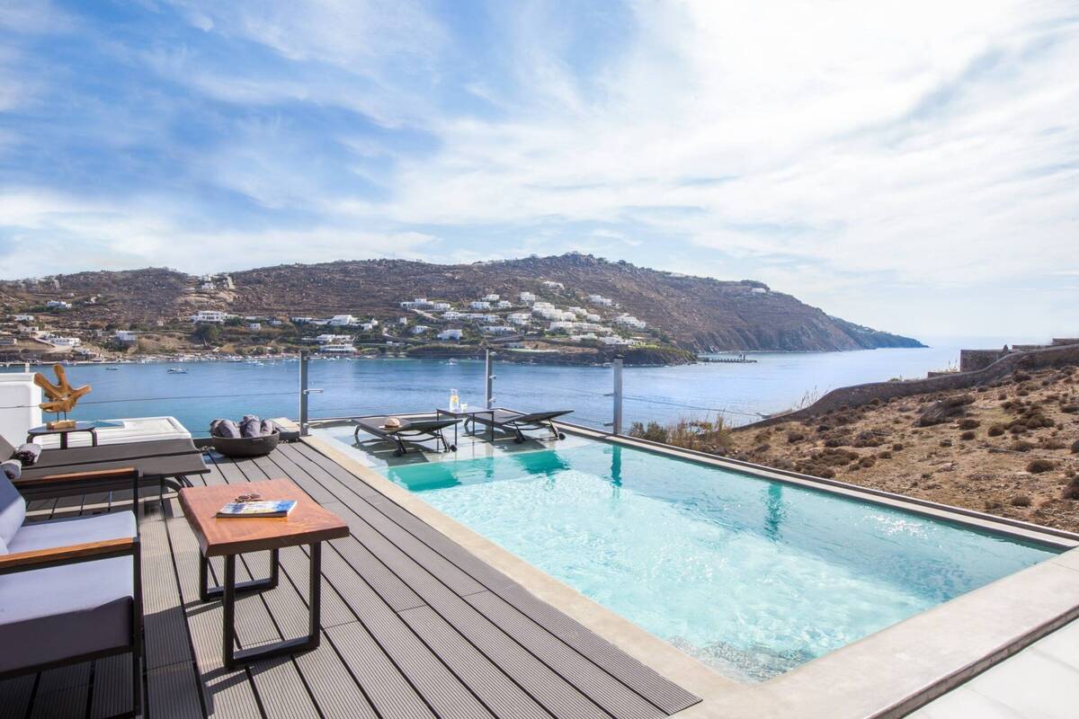 VILLA INFINITY WITH PRIVATE POOL