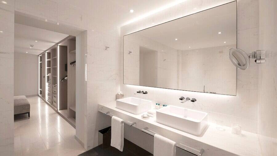 NAVIGANTE SIGNATURE SUITE 