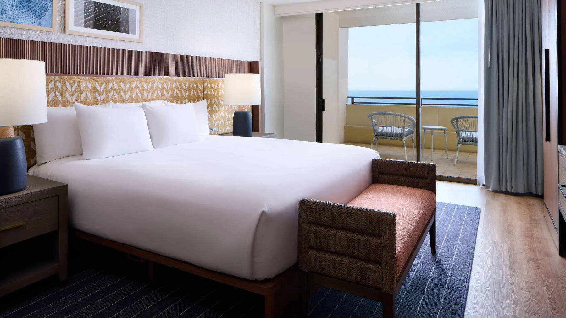 One Bedroom Deluxe Suite Ocean View 