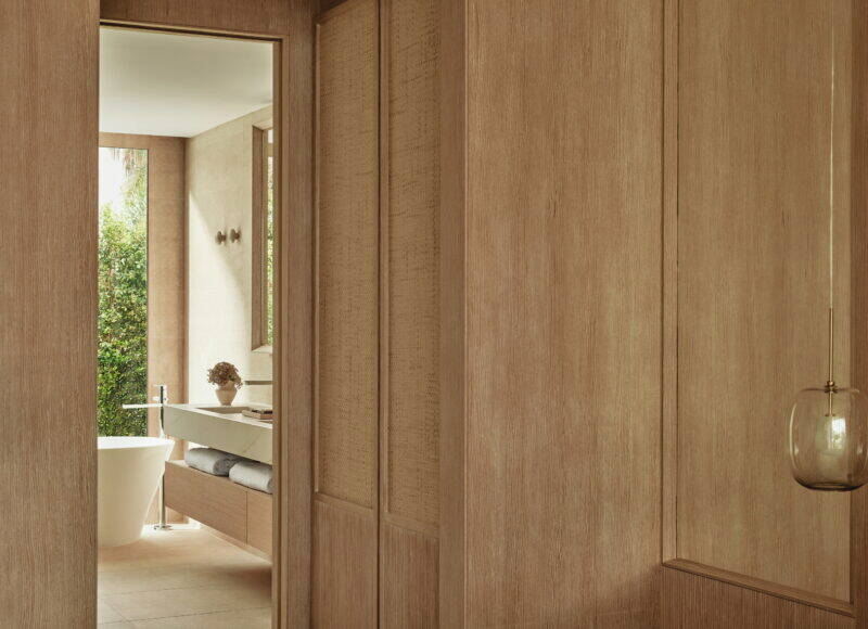 DELUXE TWO BEDROOM PENTHOUSE SUITE WITH SEA VIEW 