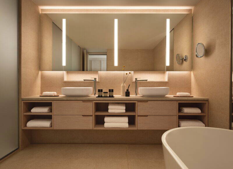DELUXE THREE BEDROOM SUITE PRIVATE POOL SEA VIEW 