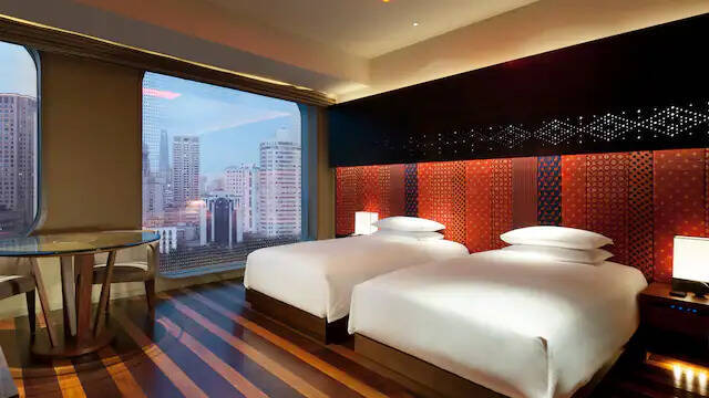 Twin City View High Floor