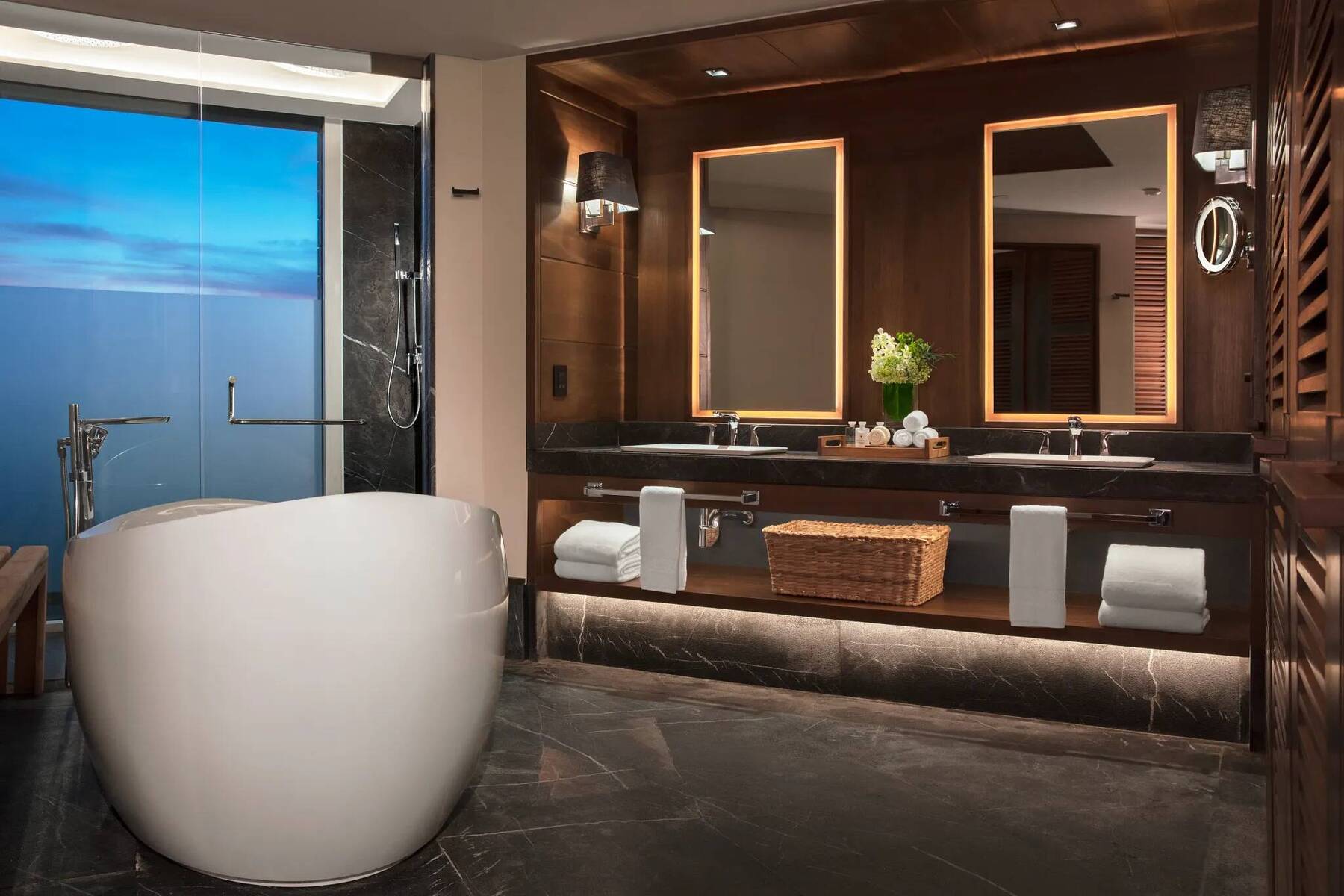 PANORAMIC SUITE OCEANT FRONT