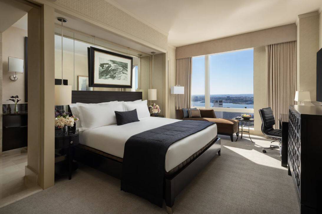 CONNECTING HUDSON RIVER VIEW KING ROOM