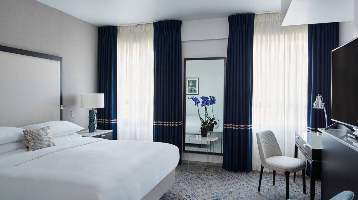 PREMIER KING ROOM TERRACE