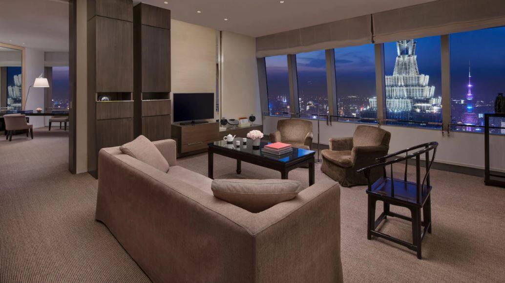 PANORAMIC BUND VIEW SUITE 