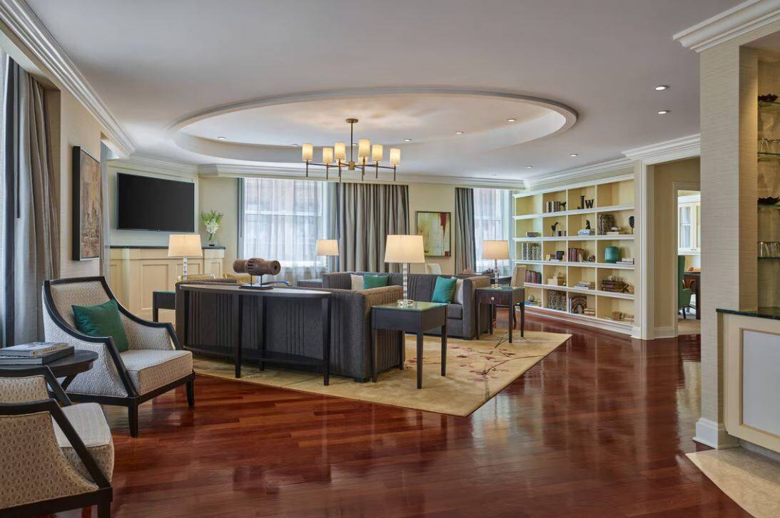 LINCOLN SUITE
