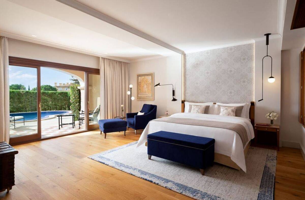 St. Regis Pool One Bedroom Residence