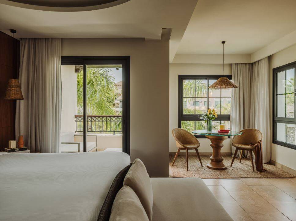 DELUXE RESORT VIEW