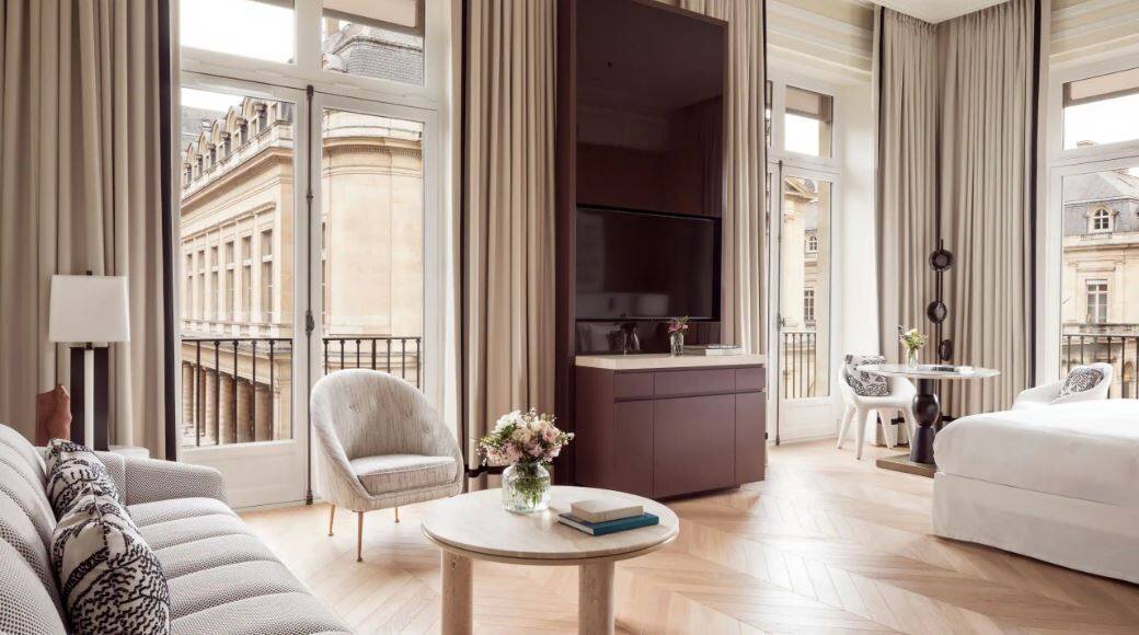 GEORGE SAND SUITE
