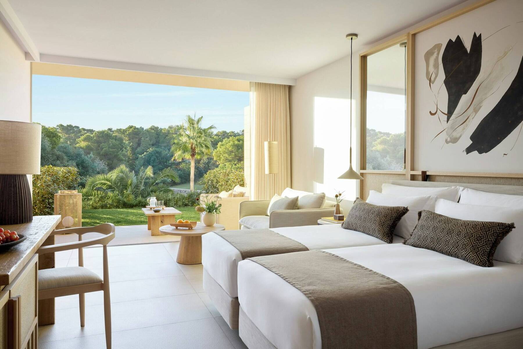 Family Room Private Garden