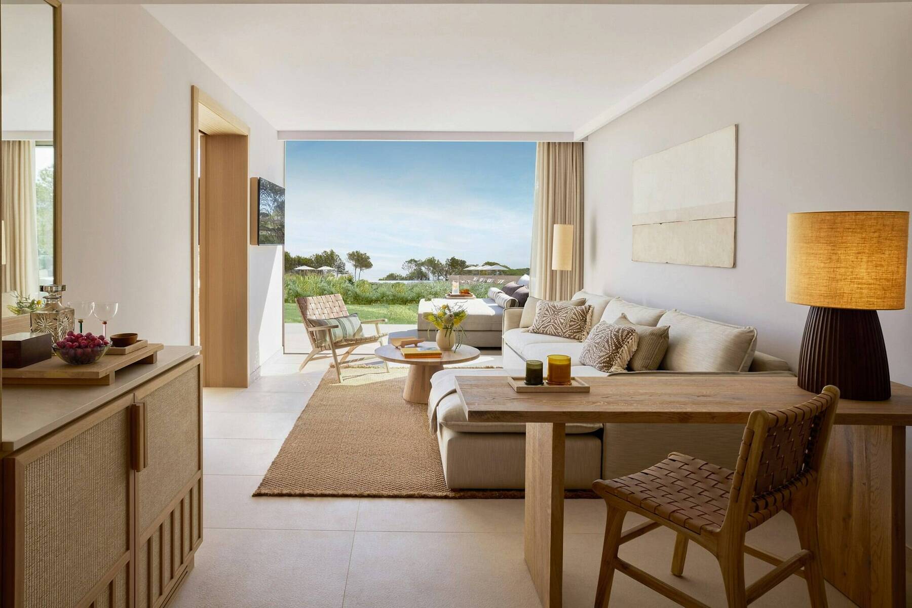One Bedroom Suite Private Garden