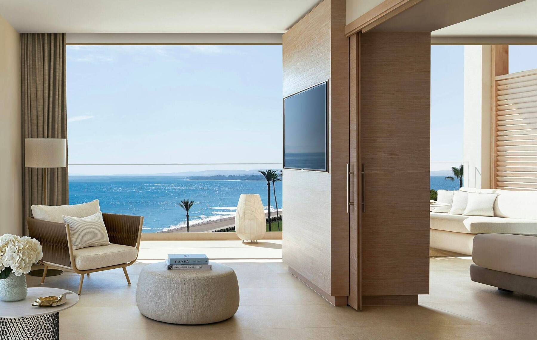 DELUXE ONE BEDROOM SUITE SEA VIEW