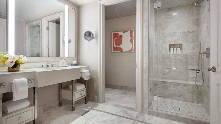 TWO BEDROOM GRAND LAKEVIEW SUITE