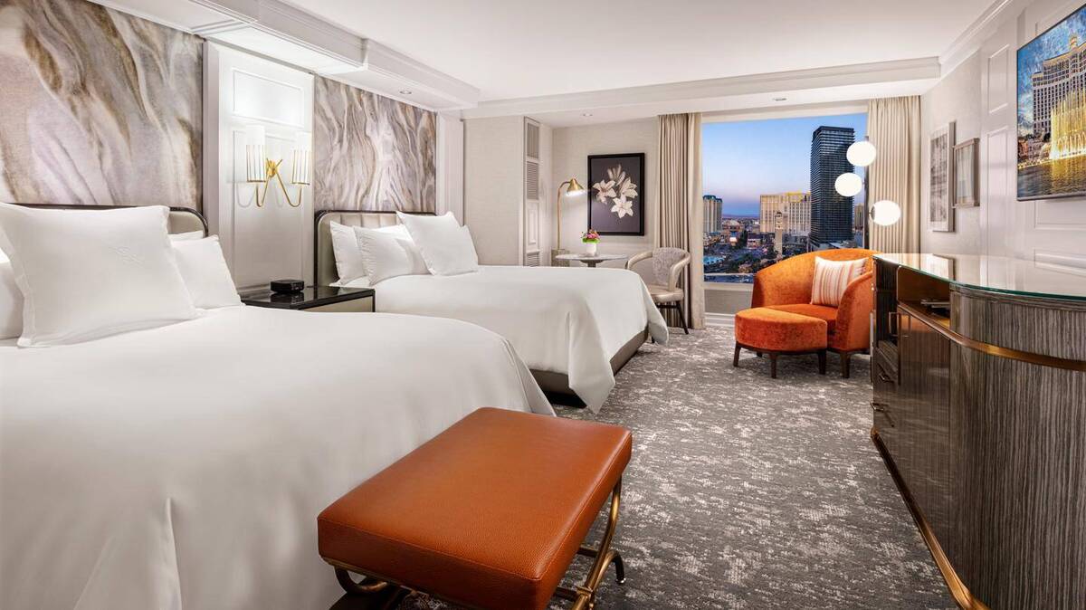 PREMIER TWO QUEEN ROOM