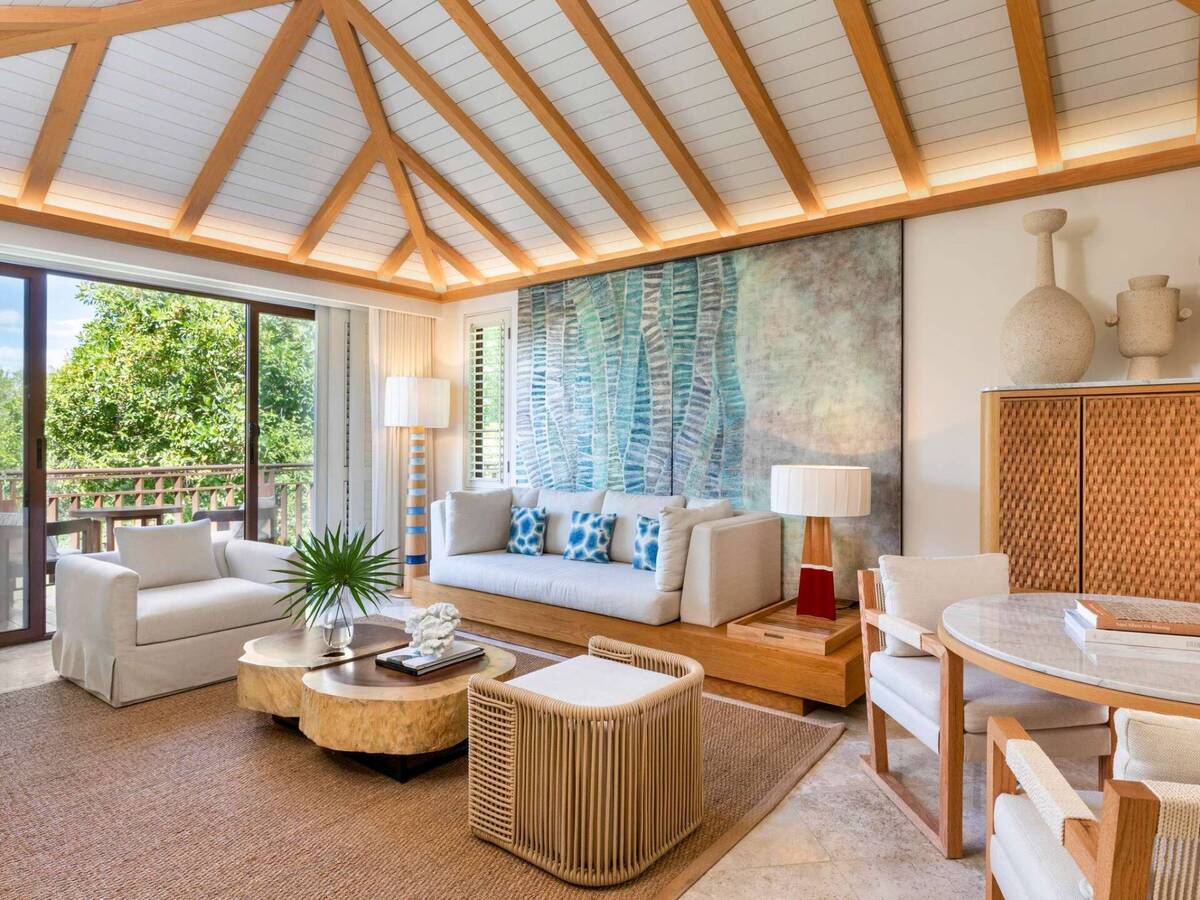 BEACH AREA SUITE KING 