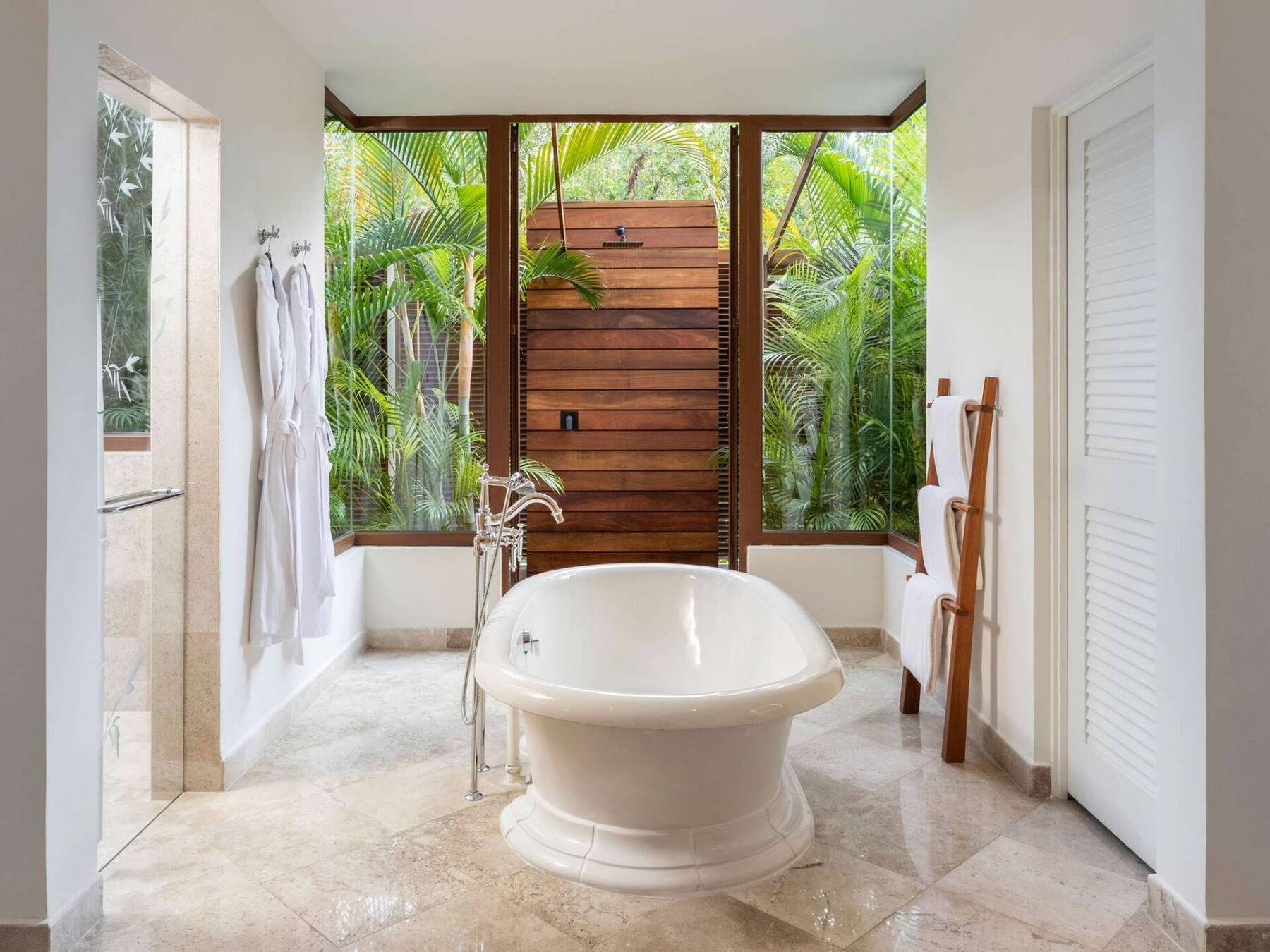 CAMALEON PRESIDENTIAL TWO BEDROOM SUITE