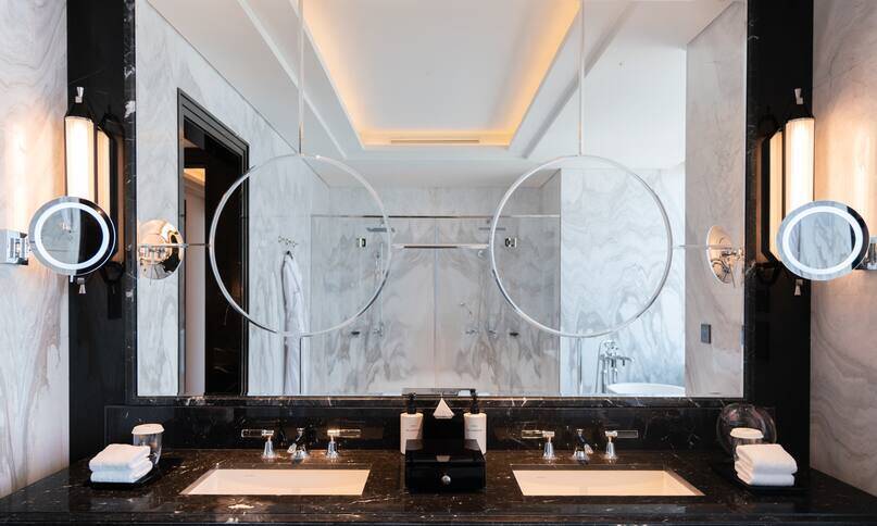 AMBASSADOR SUITE