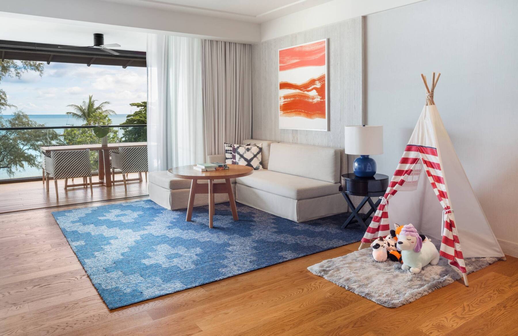 King One Bedroom Suite Sea View